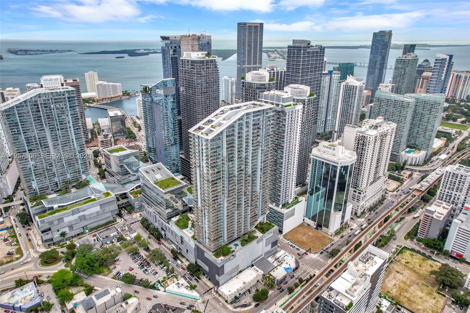 88 Southwest 7th Street, Unit 3503 Miami, FL 33130 - Photo 3 of 57