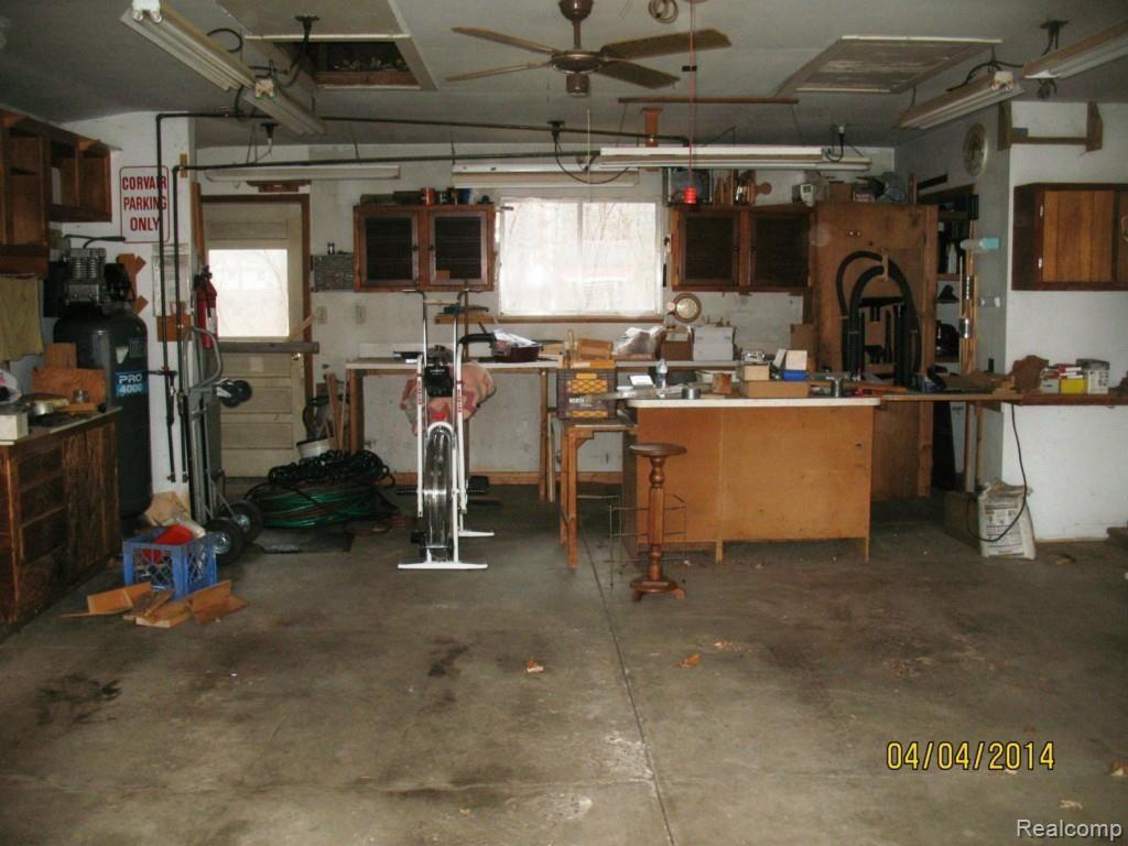 1260 Grebe Road Highland, MI 48357 - Photo 32 of 35 IMG_4434.jpg