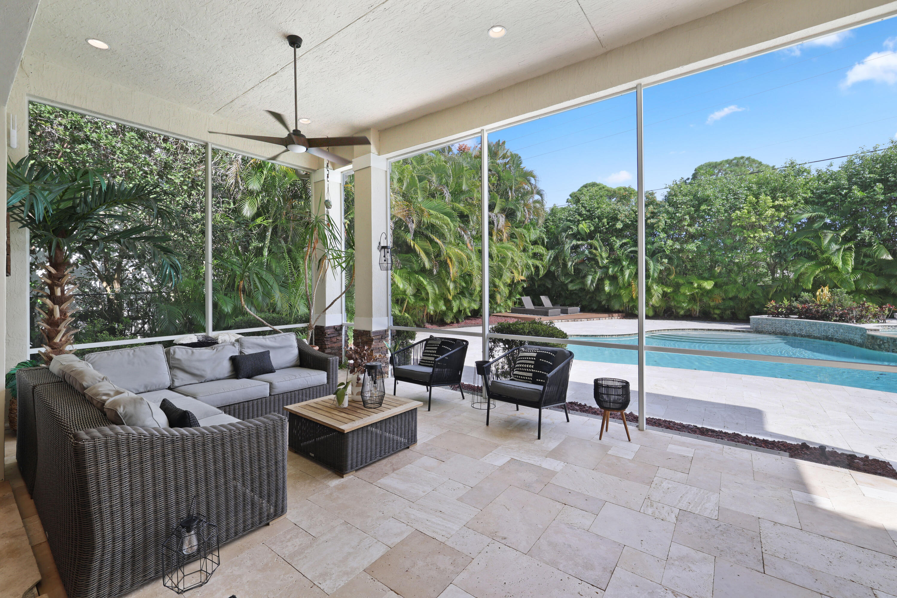 562 Rookery Place Jupiter, FL 33458 - Photo 23 of 72 562 Rookery Pl - 37