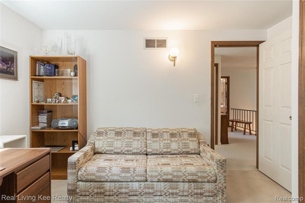 2155 Wayward Drive Rochester Hills, MI 48309 - Photo 32 of 38