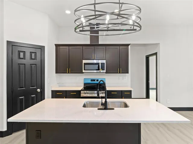 $328,750 | 105 Fcr 1250, Fairfield, TX 75840