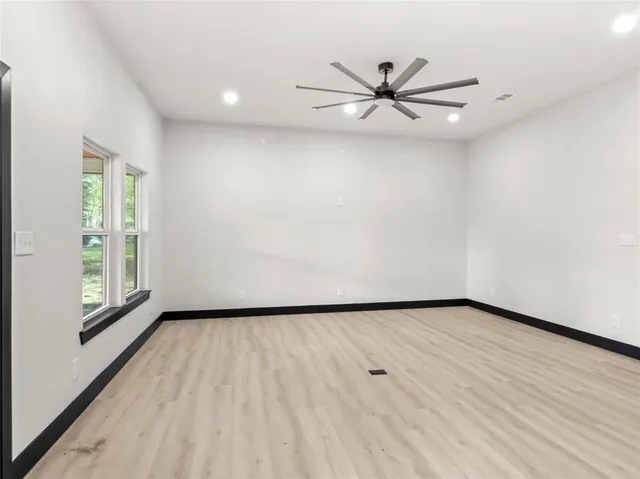 $328,750 | 105 Fcr 1250, Fairfield, TX 75840