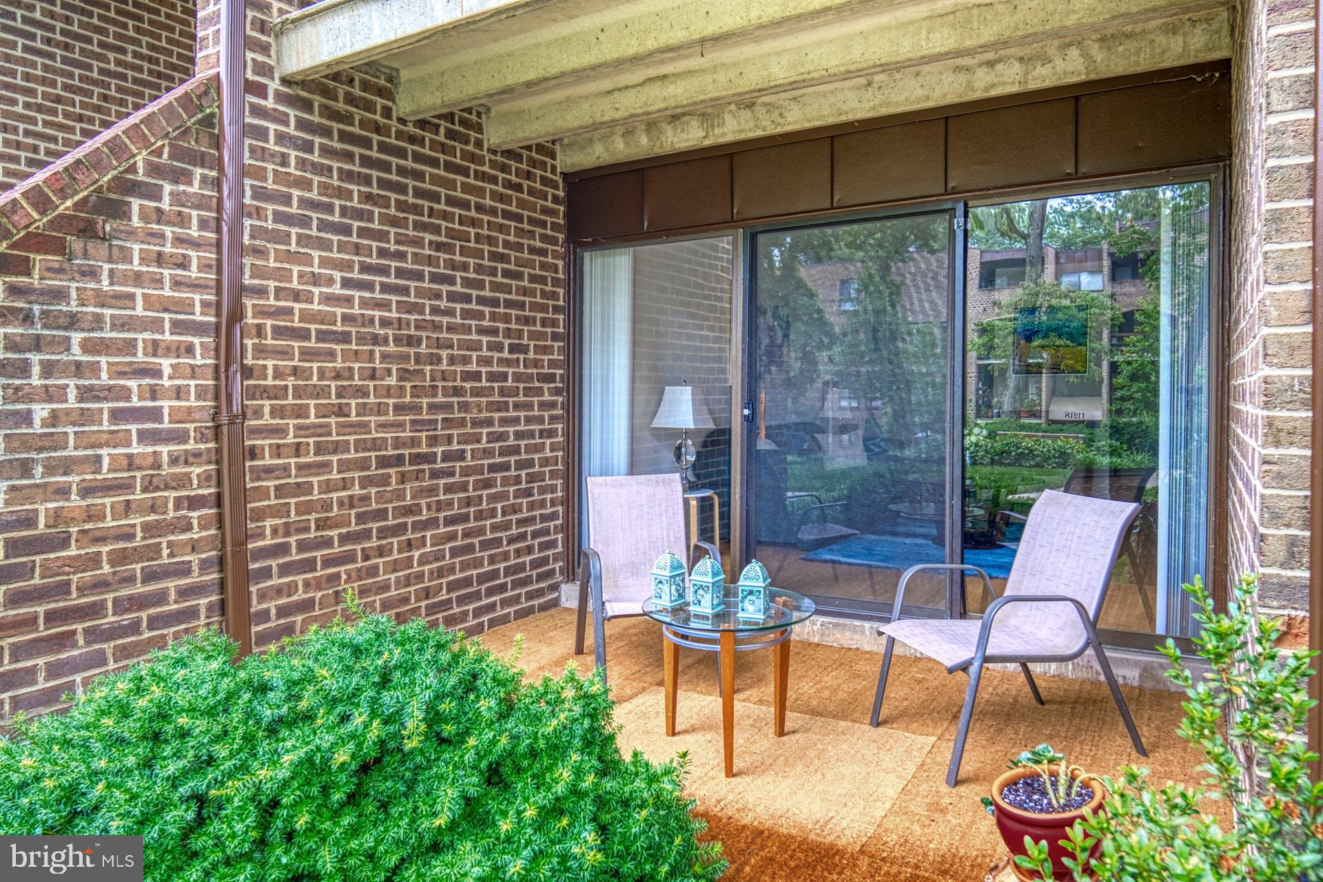 11236 Chestnut Grove Square, Unit 11236164 Reston, VA 20190 - Photo 3 of 45 Gallery Image 3