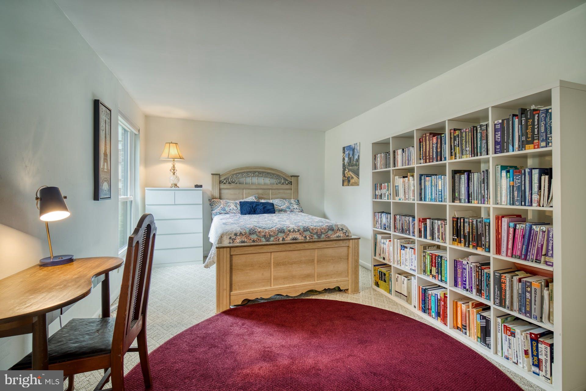 11236 Chestnut Grove Square, Unit 11236164 Reston, VA 20190 - Photo 8 of 45 Primary Bedroom