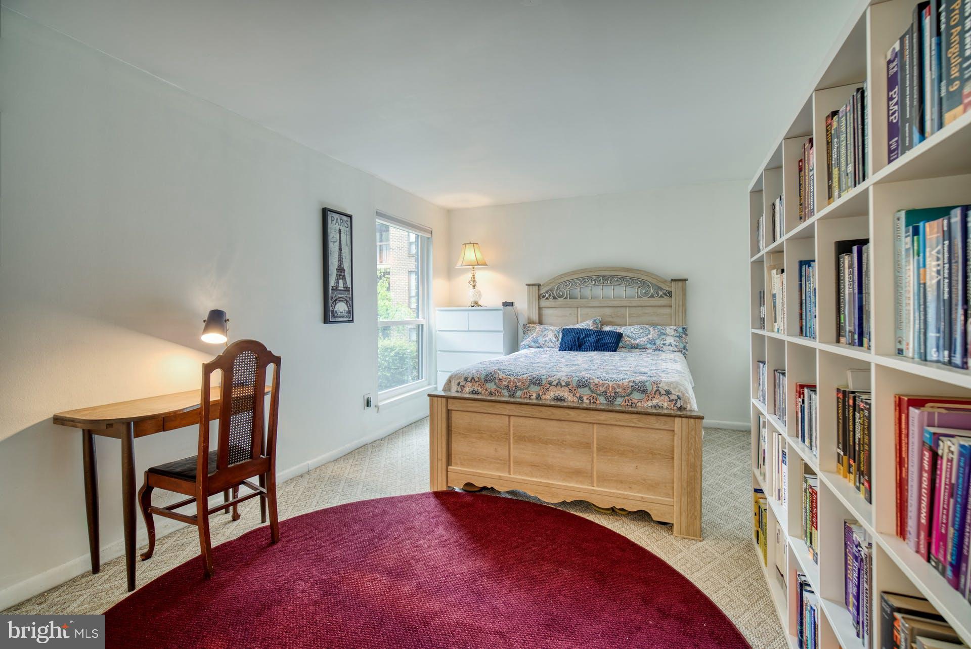 11236 Chestnut Grove Square, Unit 11236164 Reston, VA 20190 - Photo 9 of 45 Primary Bedroom