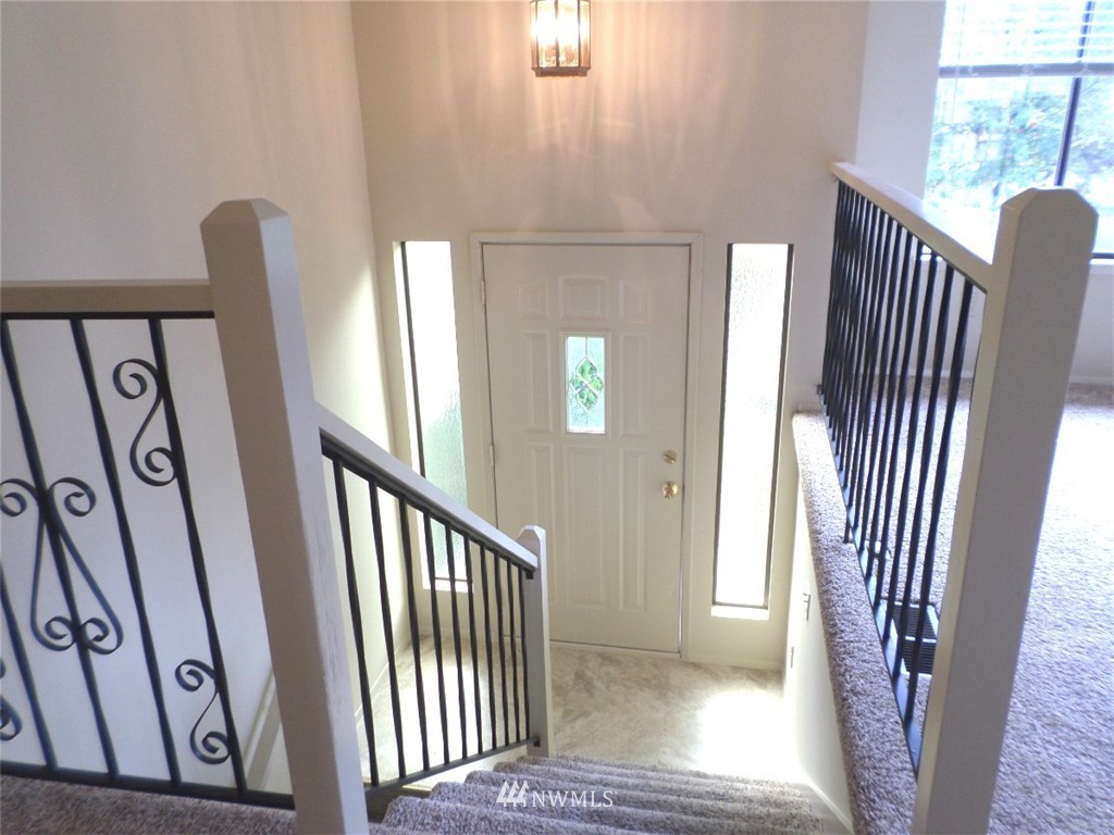 4524 Southeast 4th Place Renton, WA 98059 - Photo 7 of 17