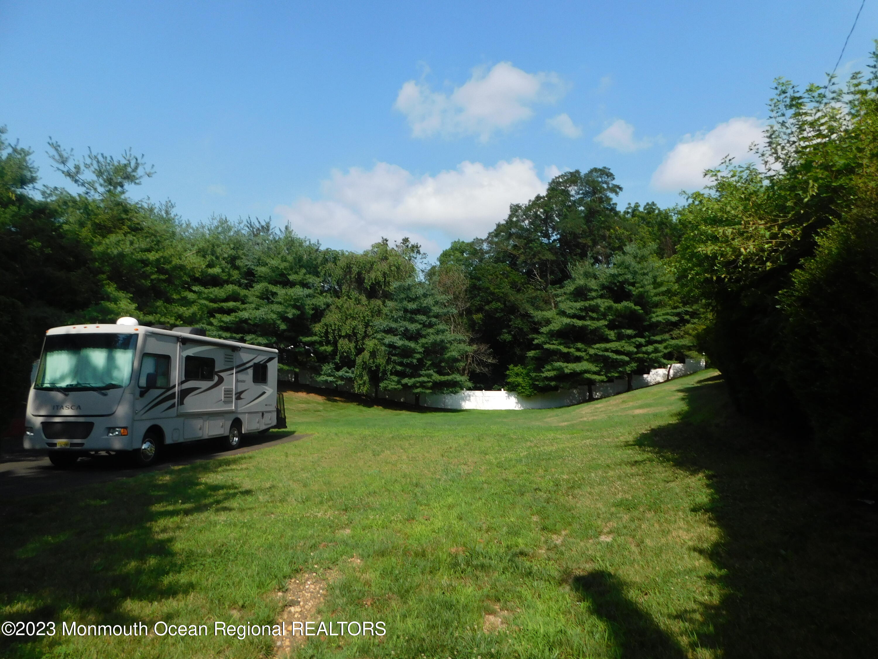 295 Broadway Freehold, NJ 07728 - Photo 28 of 39 DSCN0385
