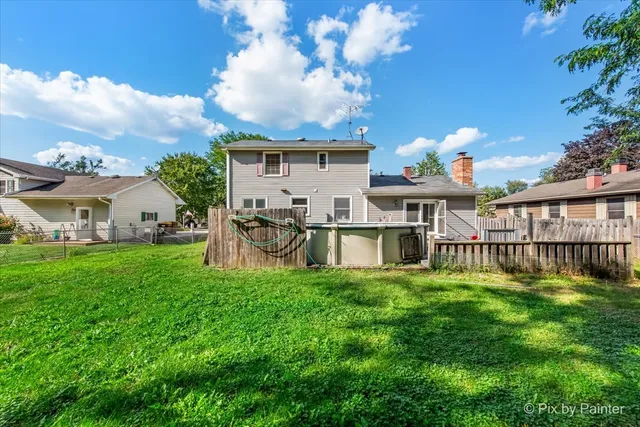 $299,900 | 7615 West Andrea Lane, Crystal Lake, IL 60012