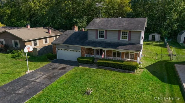 $299,900 | 7615 West Andrea Lane, Crystal Lake, IL 60012