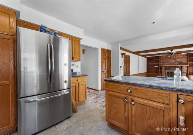 $299,900 | 7615 West Andrea Lane, Crystal Lake, IL 60012