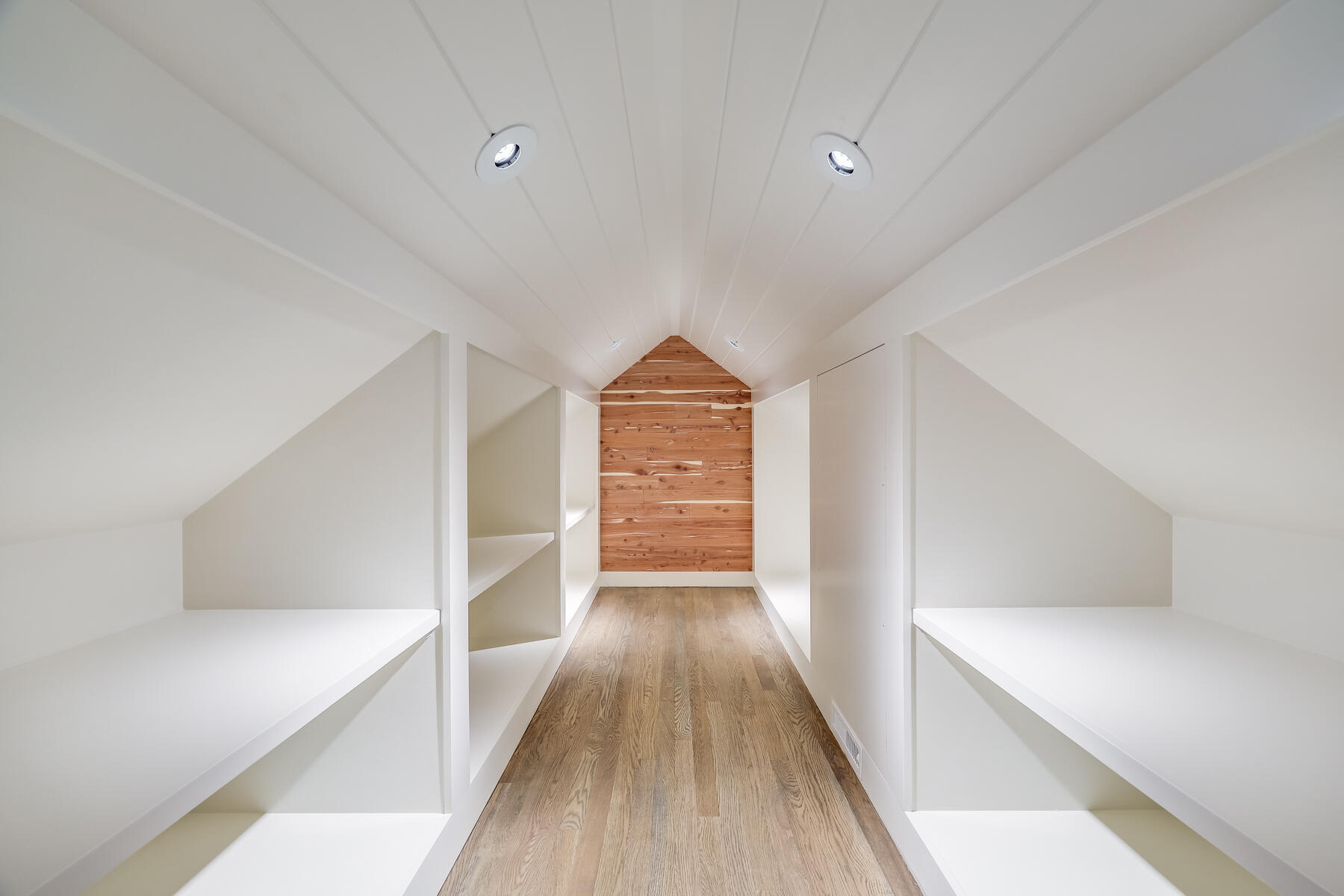 149 East Bay Road Osterville, MA 02655 - Photo 20 of 29 a view of hallway with wooden floor