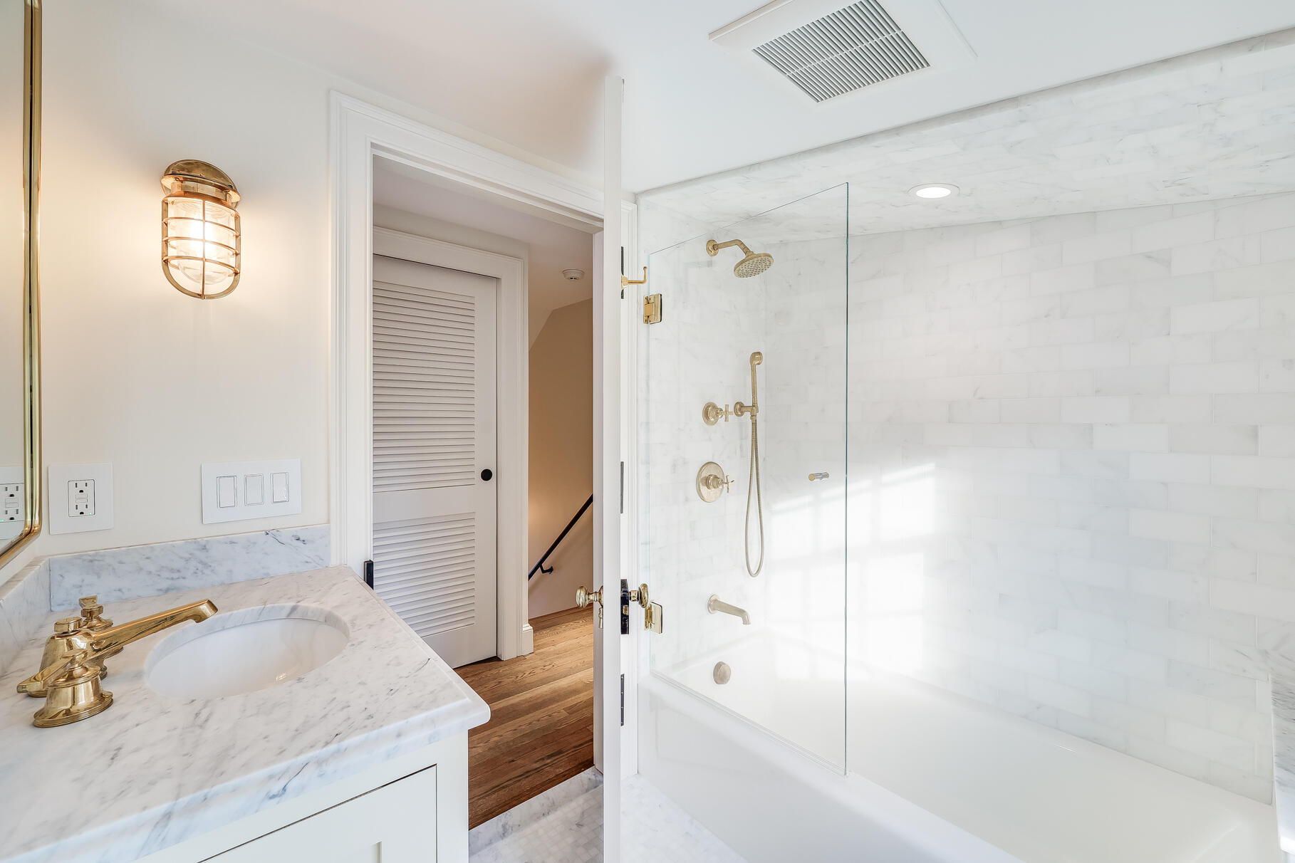 149 East Bay Road Osterville, MA 02655 - Photo 22 of 29 a bathroom with a tub sink and mirror