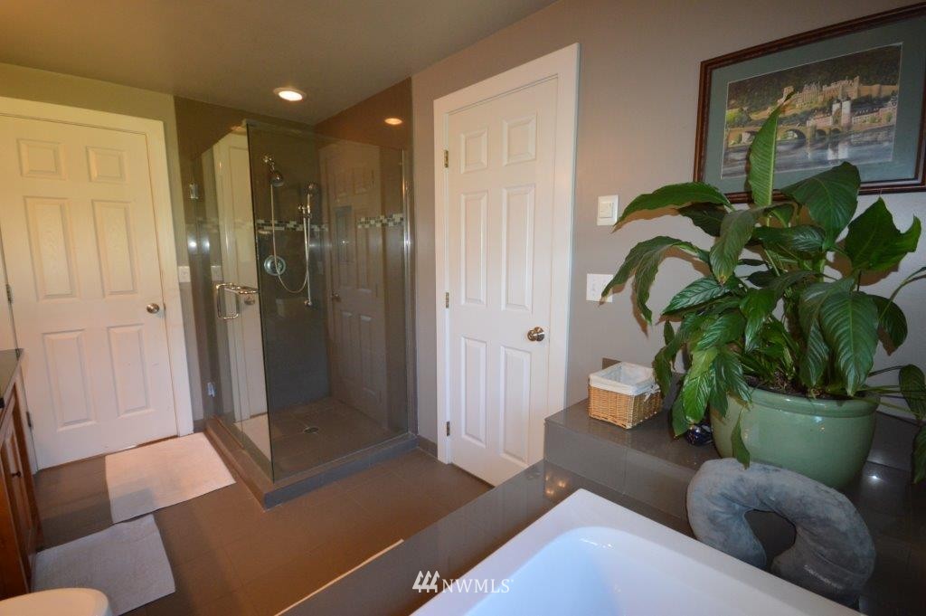 121 Raintree Loop Southeast Rainier, WA 98576 - Photo 13 of 25 Gallery Image 13