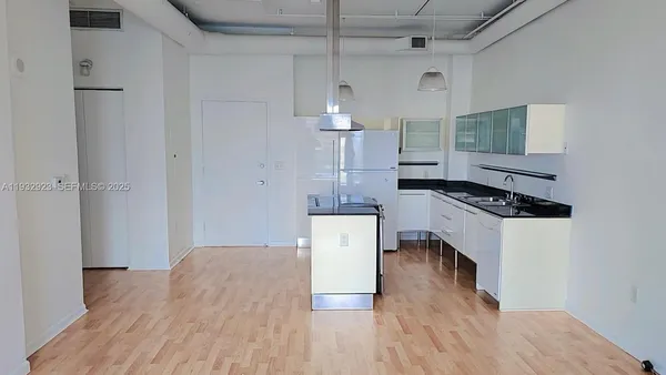 $2,750 | 10 Southwest South River Drive, Unit 802, Miami, FL 33130