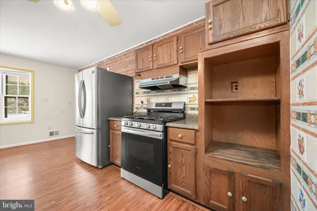 $950,000 | 11828 Enid Drive, Potomac, MD 20854