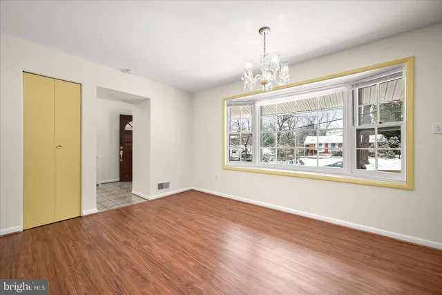 $950,000 | 11828 Enid Drive, Potomac, MD 20854