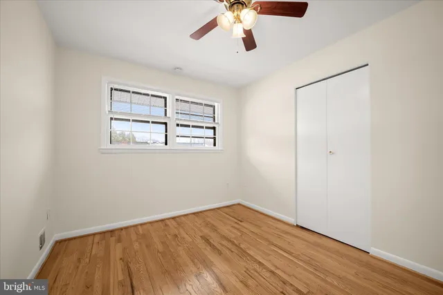 $950,000 | 11828 Enid Drive, Potomac, MD 20854