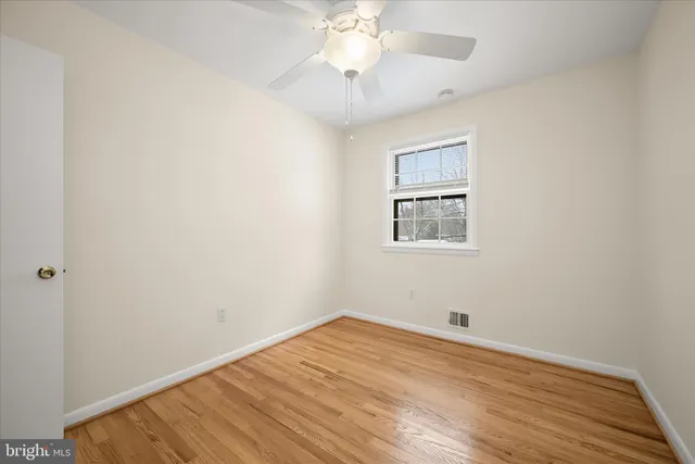 $950,000 | 11828 Enid Drive, Potomac, MD 20854