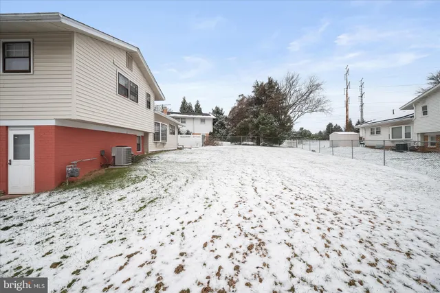 $950,000 | 11828 Enid Drive, Potomac, MD 20854