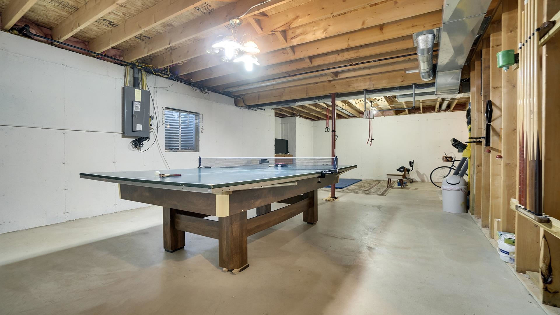 604 Commander Place Belvidere, IL 61008 - Photo 33 of 40 a view of a room with gym equipment
