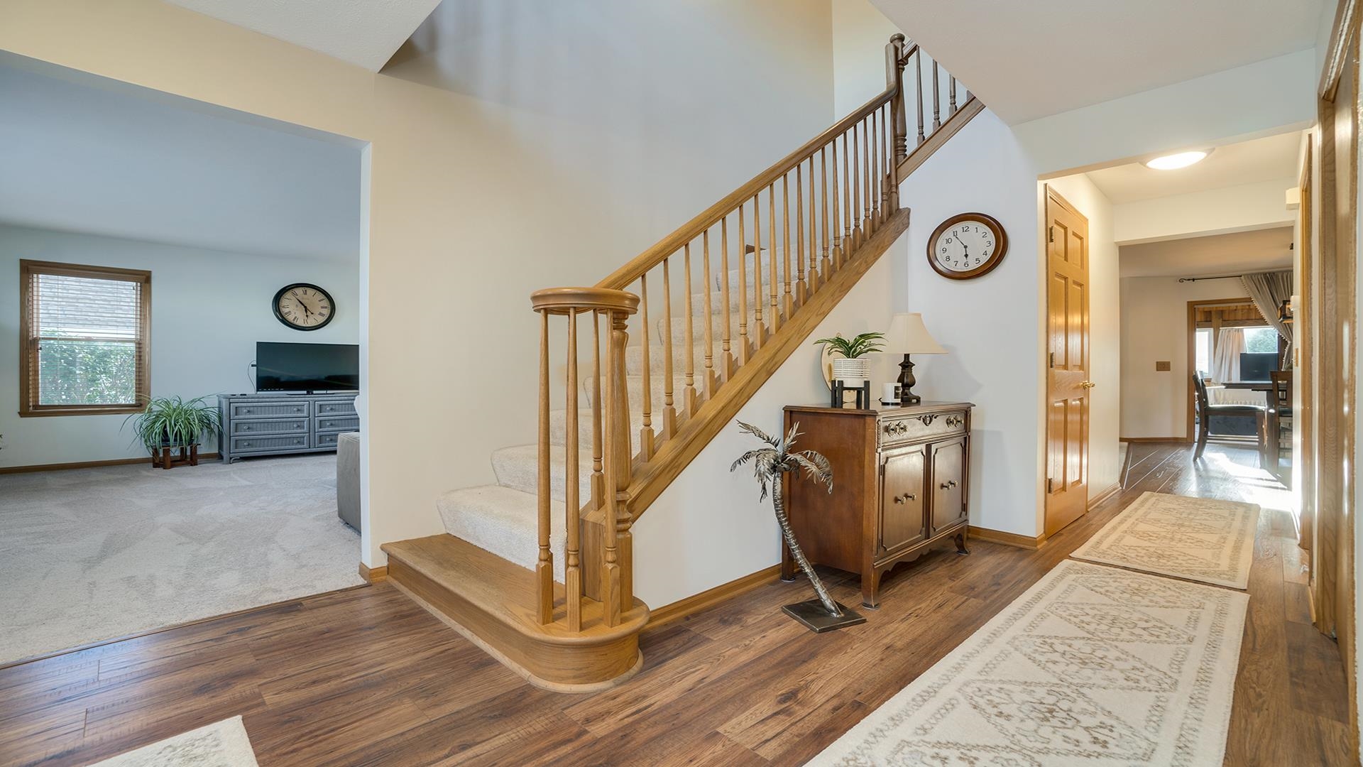 604 Commander Place Belvidere, IL 61008 - Photo 5 of 40 a view of entryway and hall with wooden floor