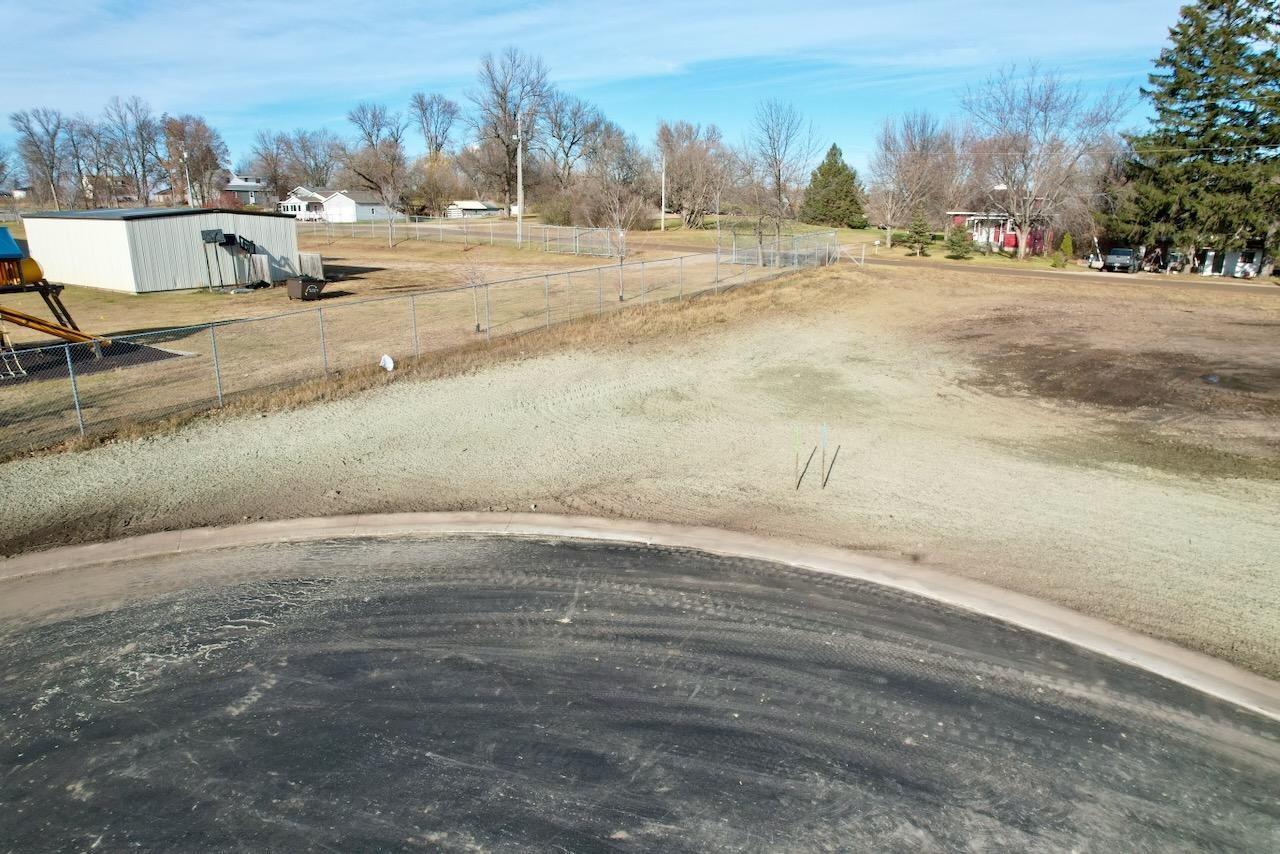 201 4th Avenue Southeast Pelican Rapids, MN 56572 - Photo 13 of 19