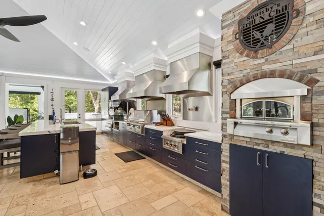 $2,884,888 | 521 Cypress Point Drive, Summerville, SC 29486