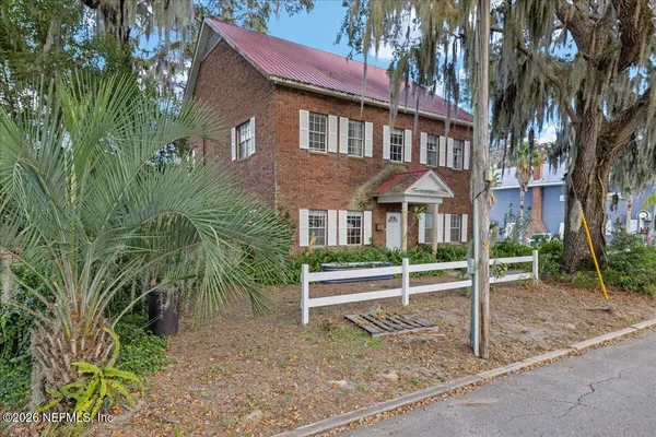 $525,000 | 10 Central Avenue, Crescent City, FL 32112