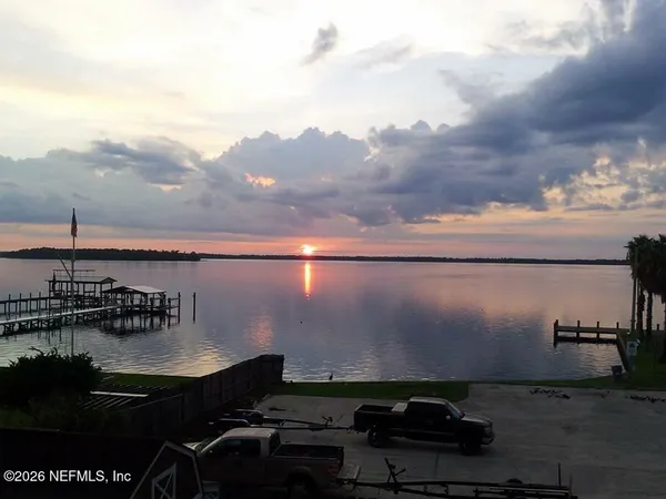 $525,000 | 10 Central Avenue, Crescent City, FL 32112