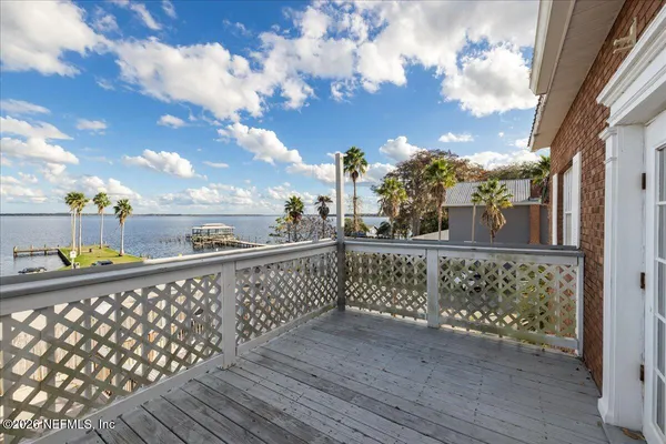 $525,000 | 10 Central Avenue, Crescent City, FL 32112