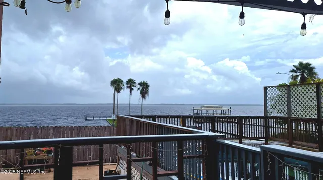 $599,000 | 10 Central Avenue, Crescent City, FL 32112