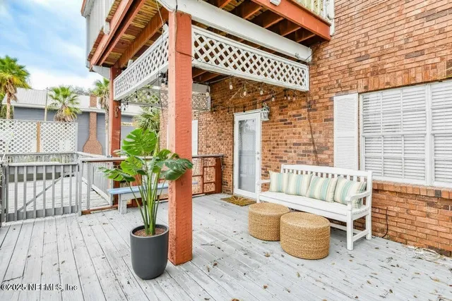 $599,000 | 10 Central Avenue, Crescent City, FL 32112