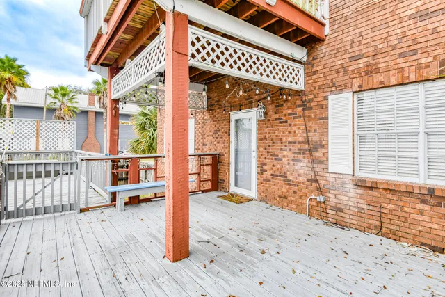 $599,000 | 10 Central Avenue, Crescent City, FL 32112