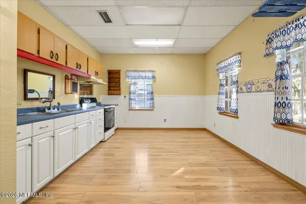 $525,000 | 10 Central Avenue, Crescent City, FL 32112