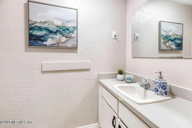 $599,000 | 10 Central Avenue, Crescent City, FL 32112