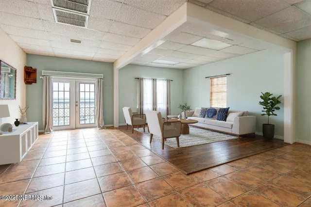 $599,000 | 10 Central Avenue, Crescent City, FL 32112