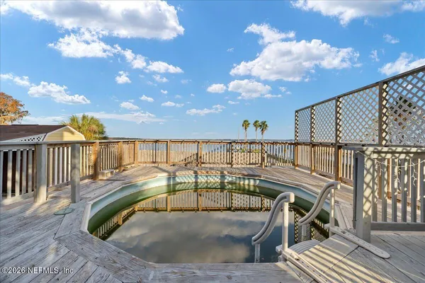 $525,000 | 10 Central Avenue, Crescent City, FL 32112