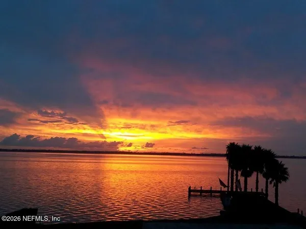 $525,000 | 10 Central Avenue, Crescent City, FL 32112