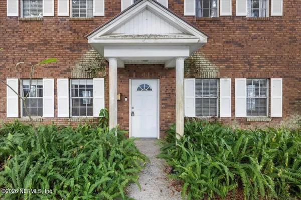 $525,000 | 10 Central Avenue, Crescent City, FL 32112