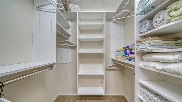 $2,200 | 4462 Weybridge Street, Unit 72, Sarasota, FL 34235