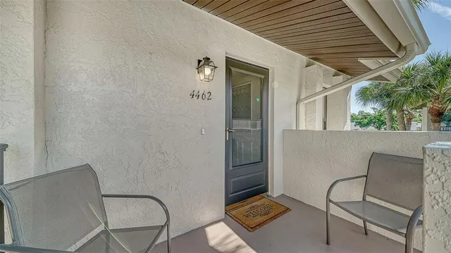 $2,200 | 4462 Weybridge Street, Unit 72, Sarasota, FL 34235