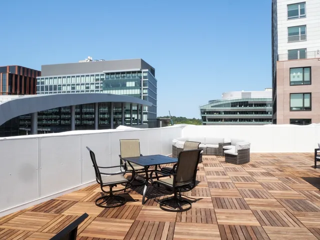 $3,020 | 38 Hichborn Street, Unit 303, Boston, MA 02135