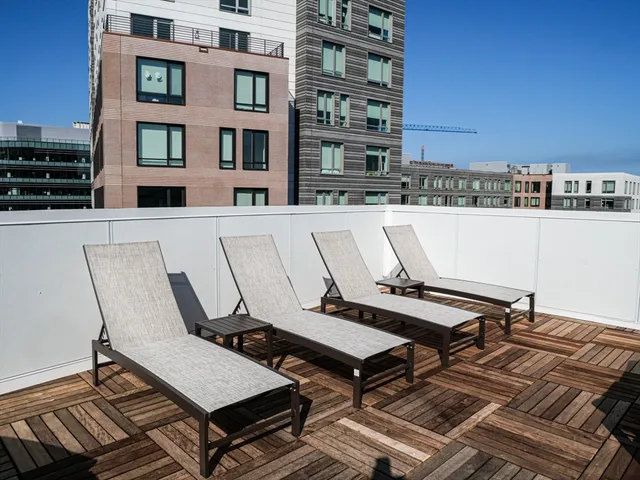 $3,020 | 38 Hichborn Street, Unit 303, Boston, MA 02135