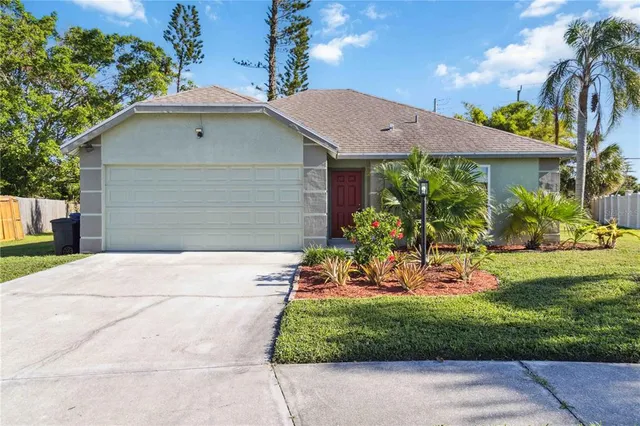 $2,100 | 3509 65th Ave Circle East, Sarasota, FL 34243