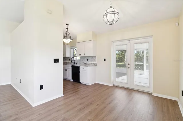 $2,100 | 3509 65th Ave Circle East, Sarasota, FL 34243