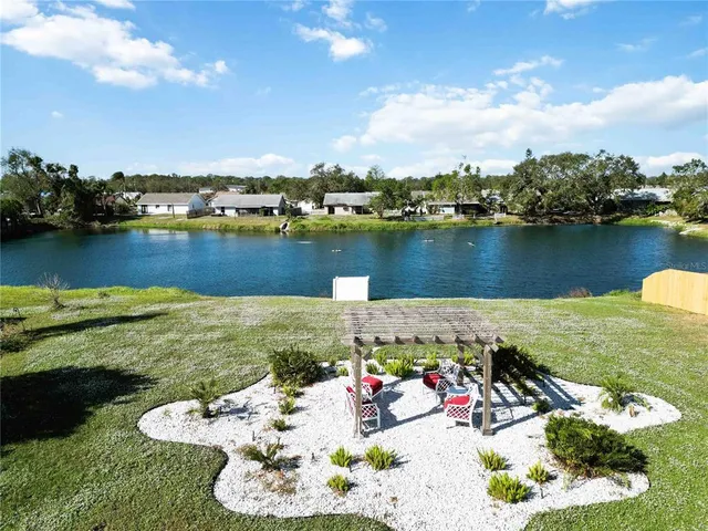 $2,100 | 3509 65th Ave Circle East, Sarasota, FL 34243