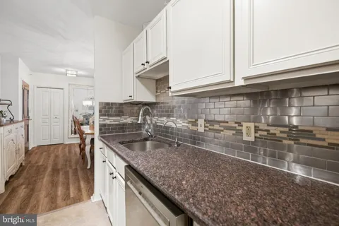 $550,000 | 7111 Woodmont Avenue, Unit 709, Bethesda, MD 20815