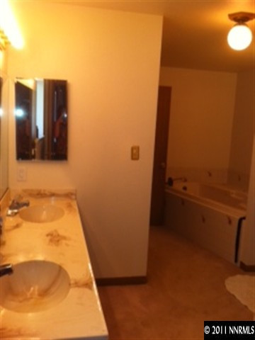 1383 Antelope Valley Road Reno, NV 89506 - Photo 3 of 13
