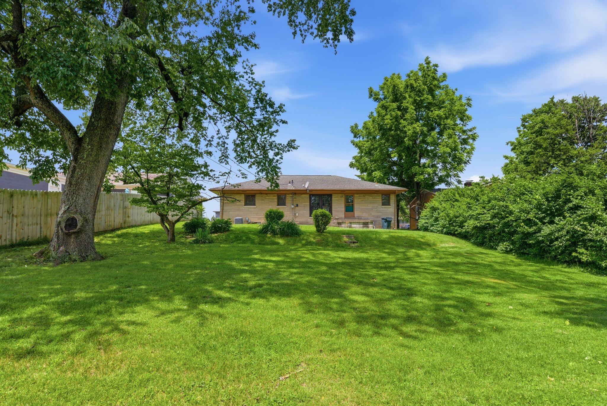 2192 Harrodsburg Road Lexington, KY 40503 - Photo 33 of 38 45_dsc06331