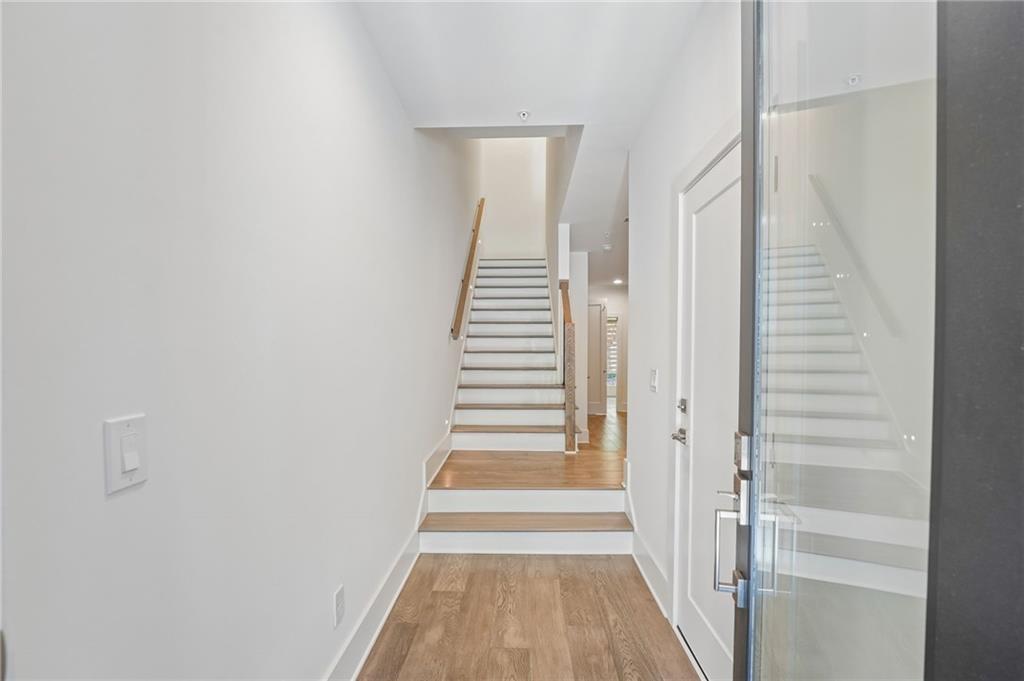 430 Cedar Dust Drive Decatur, GA 30030 - Photo 4 of 72 Gallery Image 4